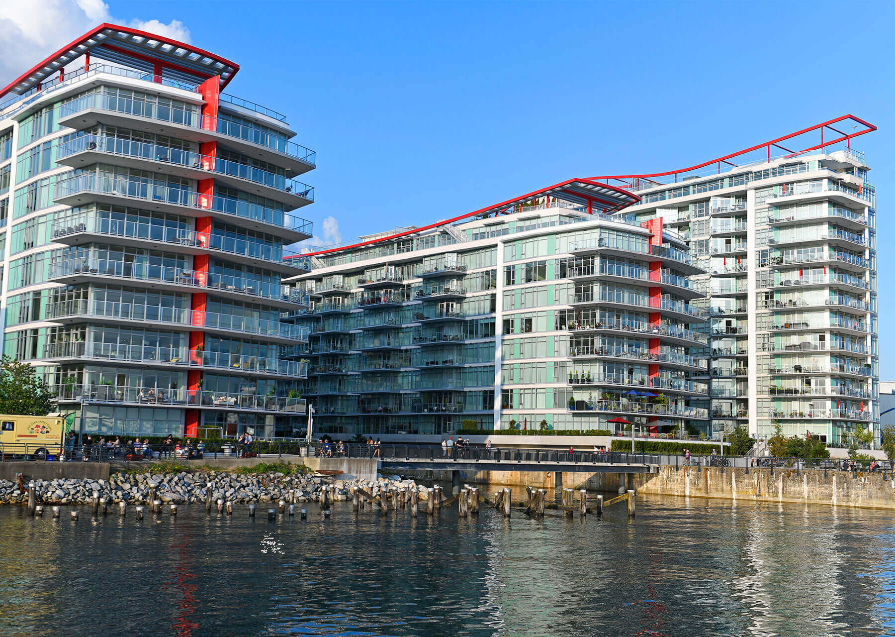 Trophy & Cascade at the Pier