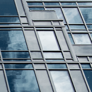 close up of Mantena Apartments